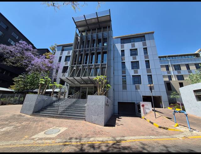 52M² OFFICE TO LET IN SANDTON CENTRAL